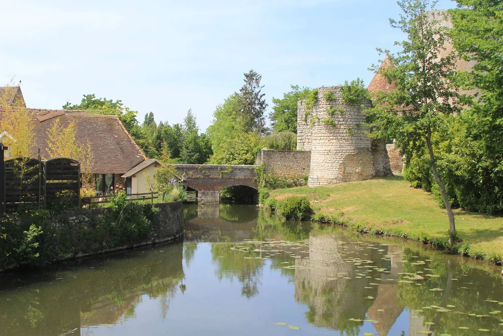 Image de paysage représentant le projet d'éco Ecole en France